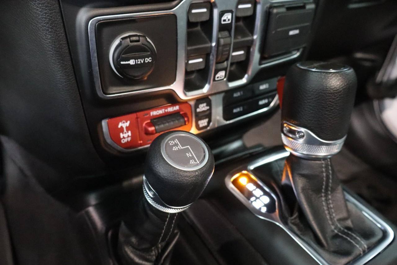 Jeep Gladiator Vehicle Full-screen Gallery Image 18