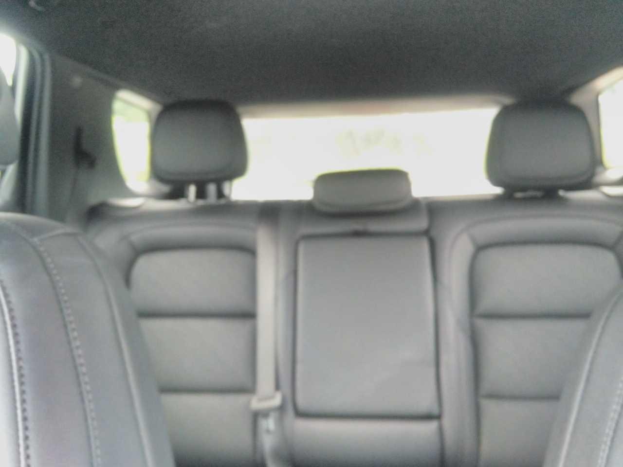Chevrolet Equinox Vehicle Full-screen Gallery Image 6