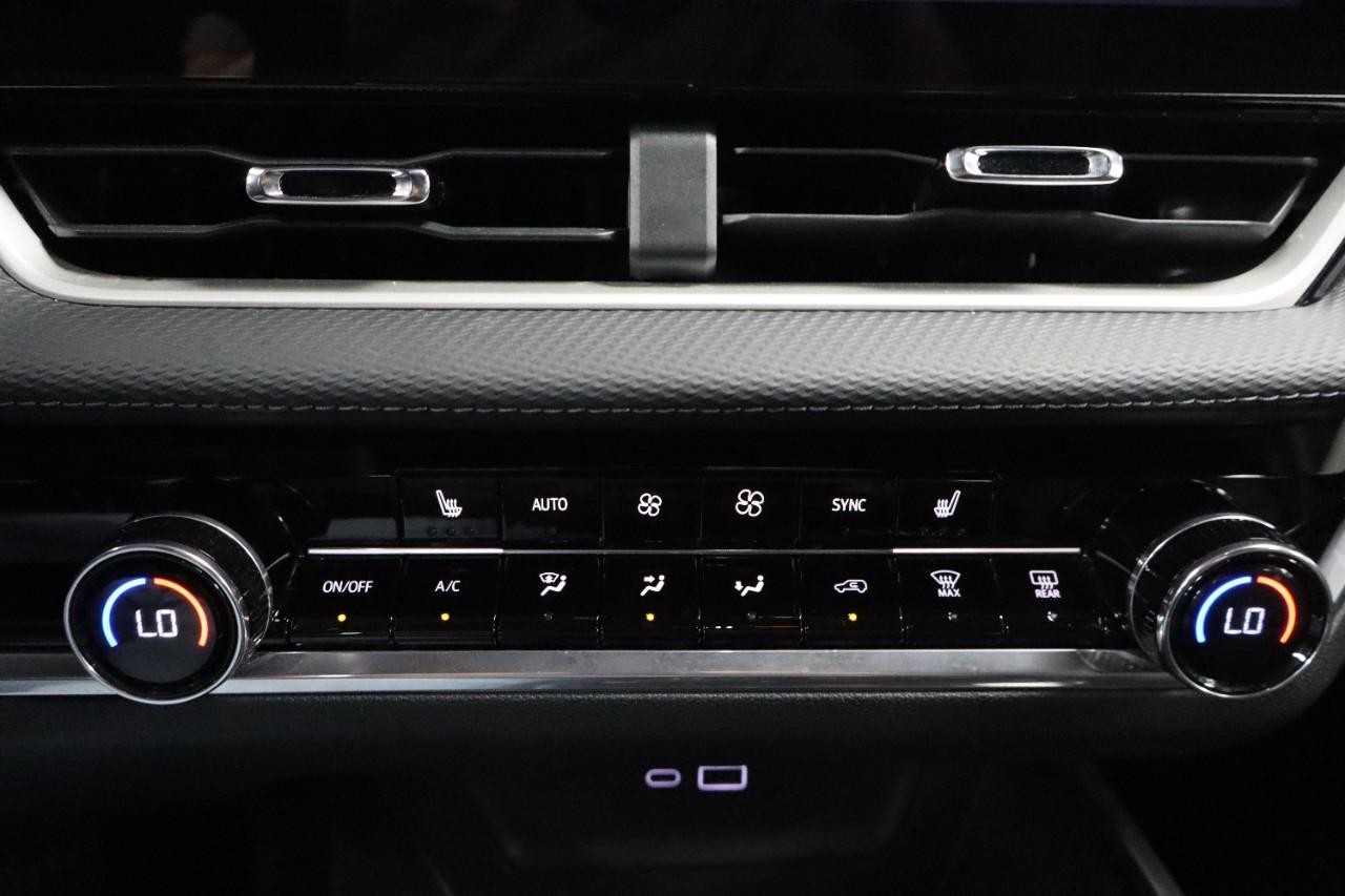 Chevrolet Equinox Vehicle Full-screen Gallery Image 23