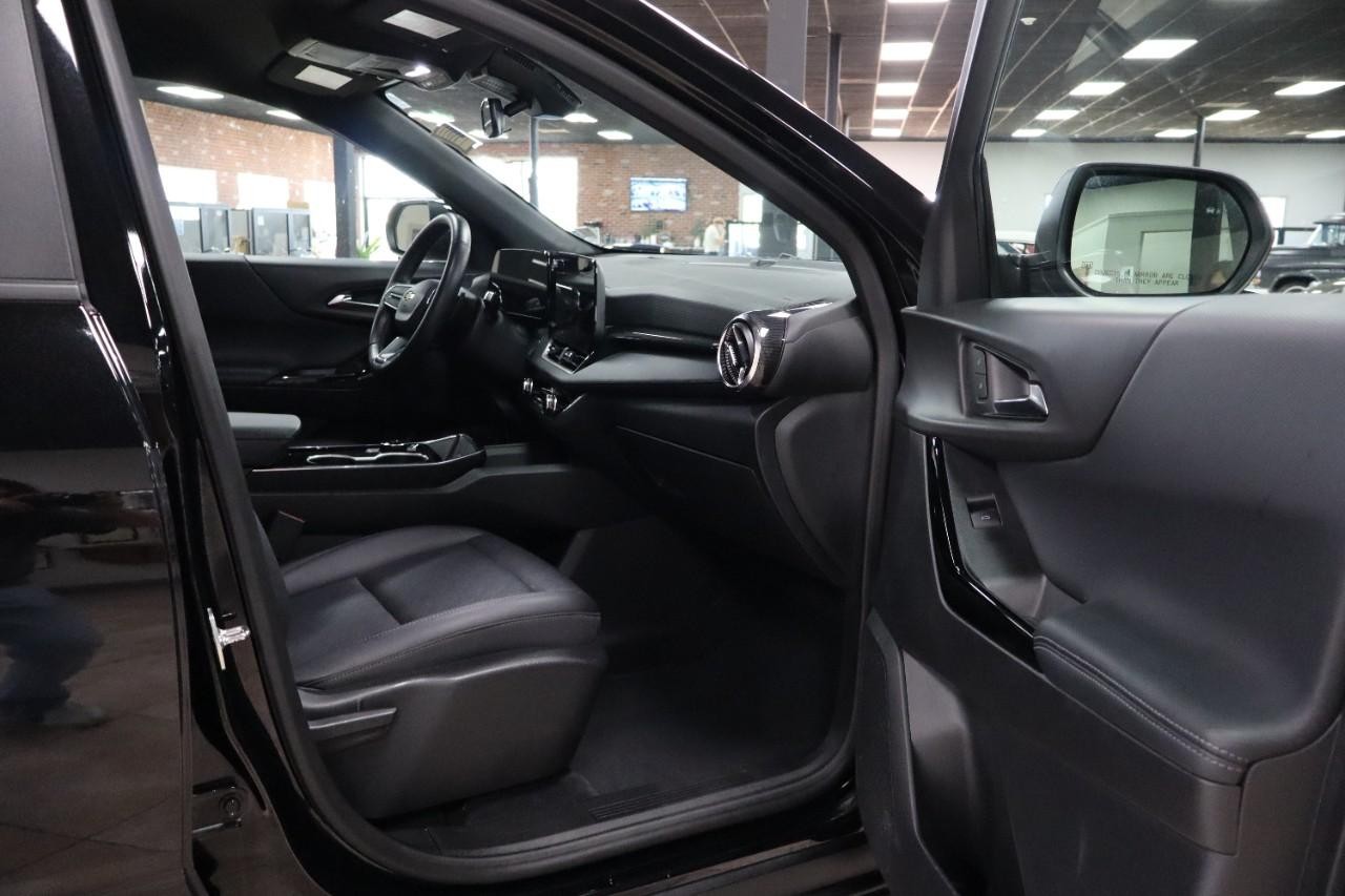 Chevrolet Equinox Vehicle Full-screen Gallery Image 33