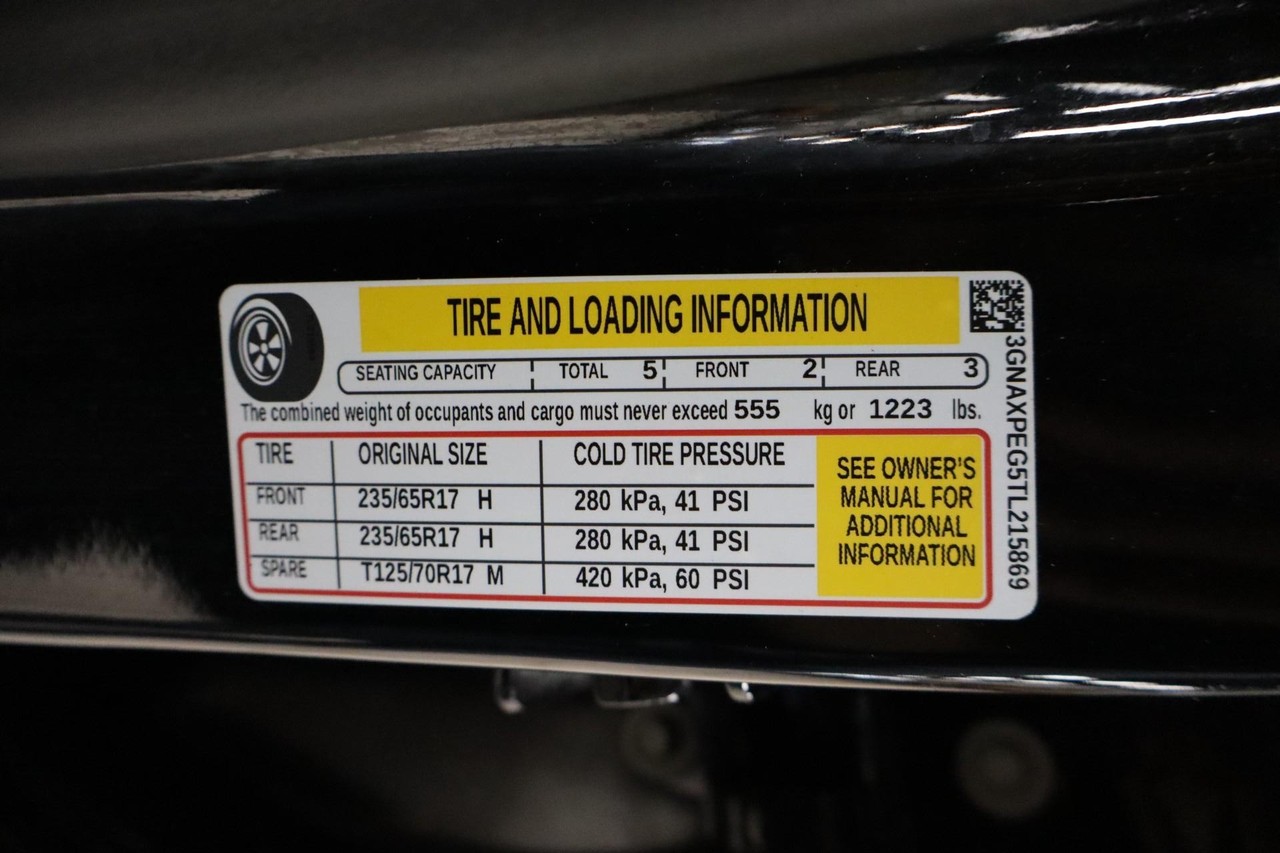 Chevrolet Equinox Vehicle Full-screen Gallery Image 34