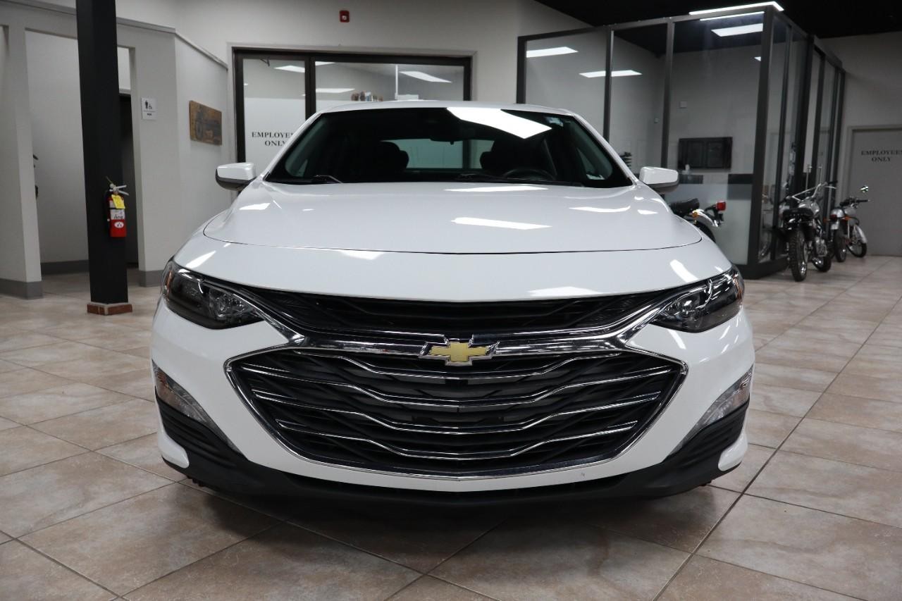 Chevrolet Malibu Vehicle Full-screen Gallery Image 08