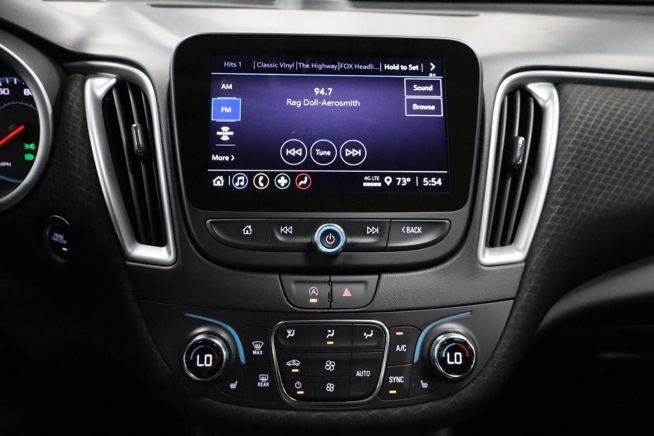 Chevrolet Malibu Vehicle Full-screen Gallery Image 17
