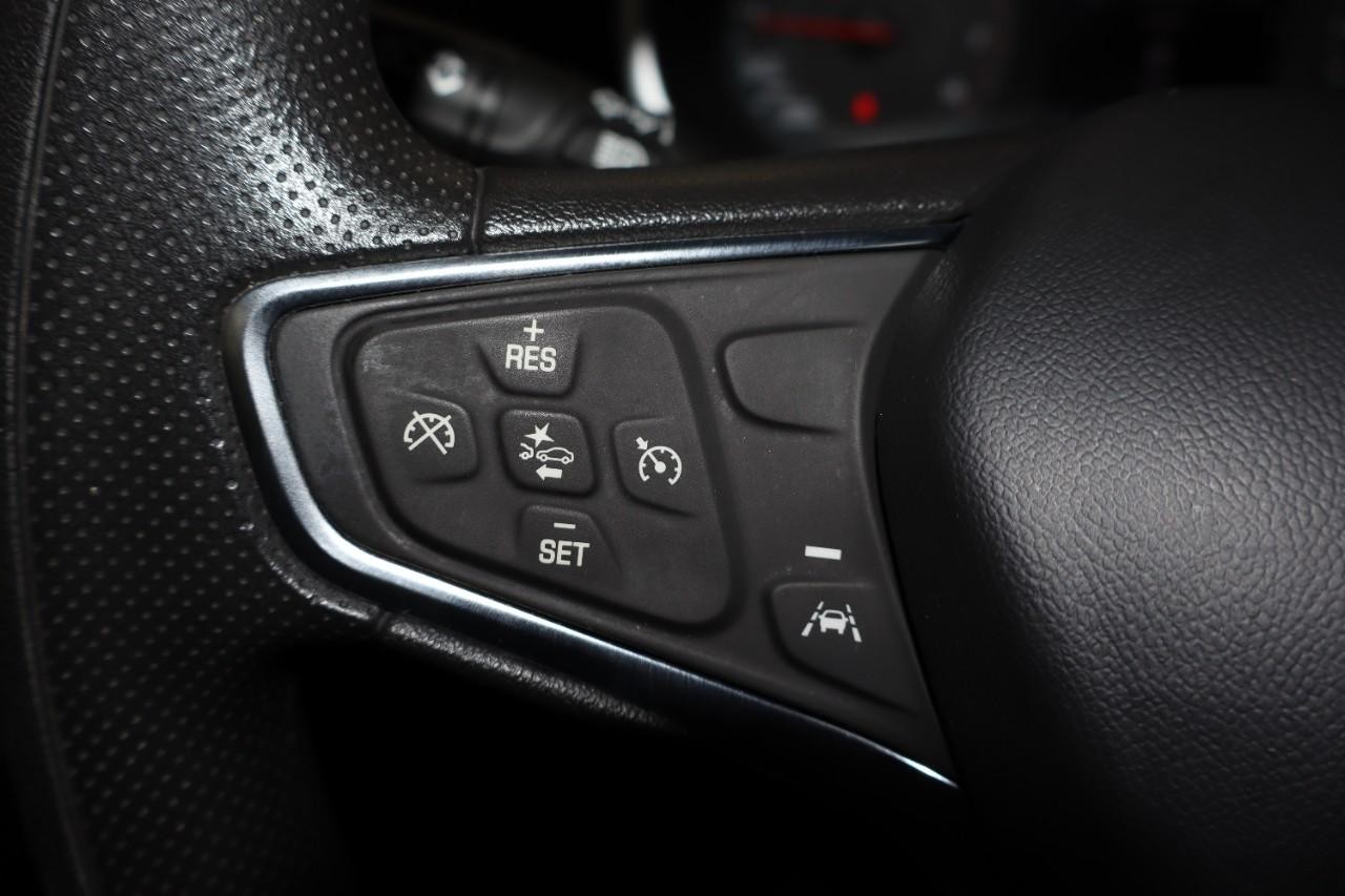 Chevrolet Malibu Vehicle Full-screen Gallery Image 14