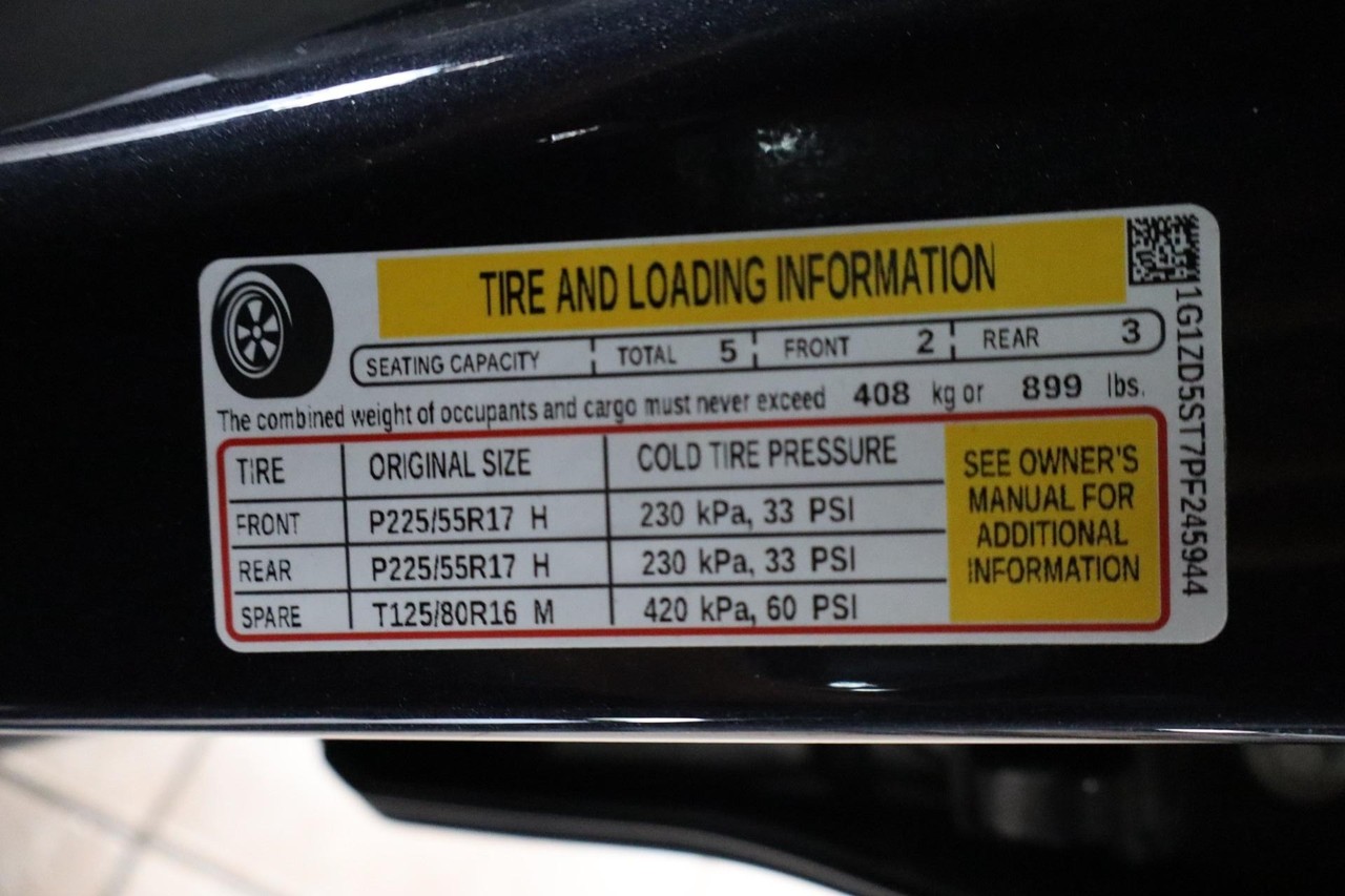 Chevrolet Malibu Vehicle Full-screen Gallery Image 28