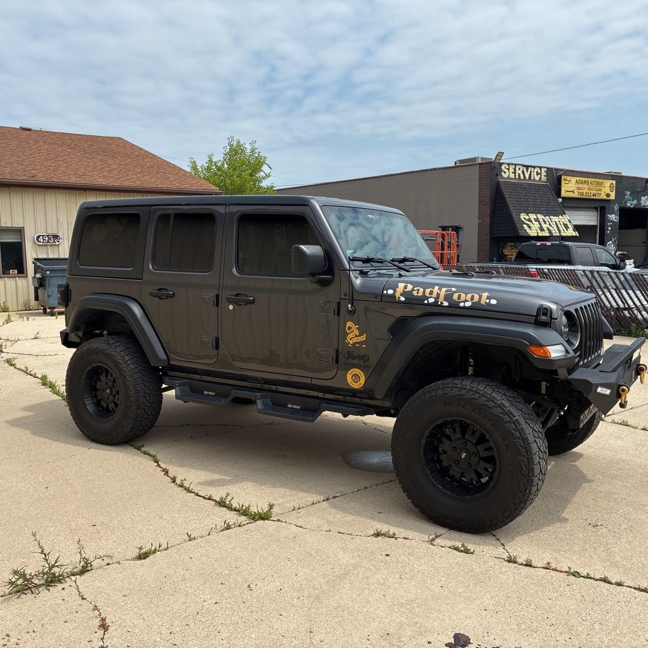 Jeep Wrangler Vehicle Full-screen Gallery Image 6