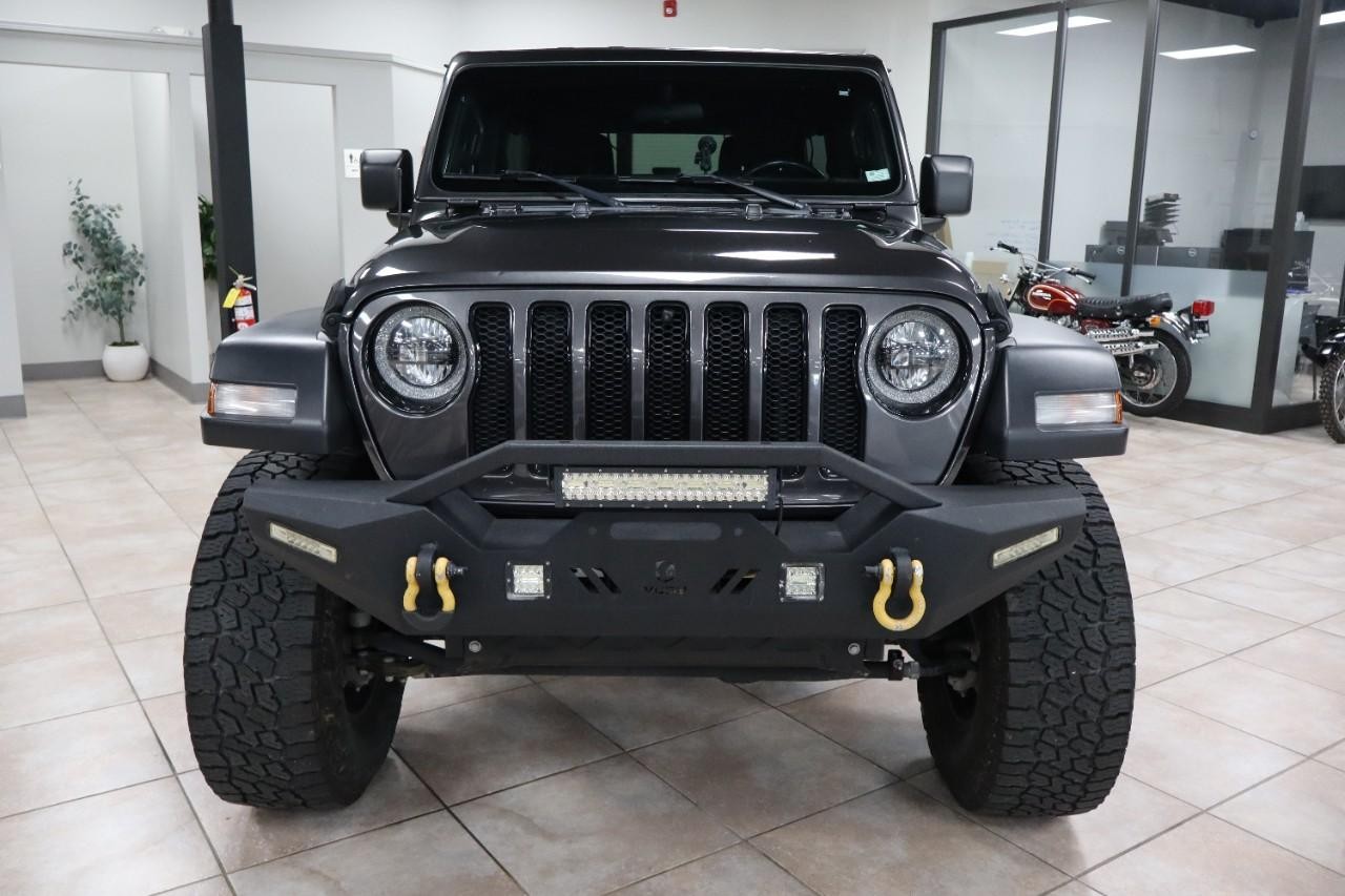 Jeep Wrangler Vehicle Full-screen Gallery Image 13
