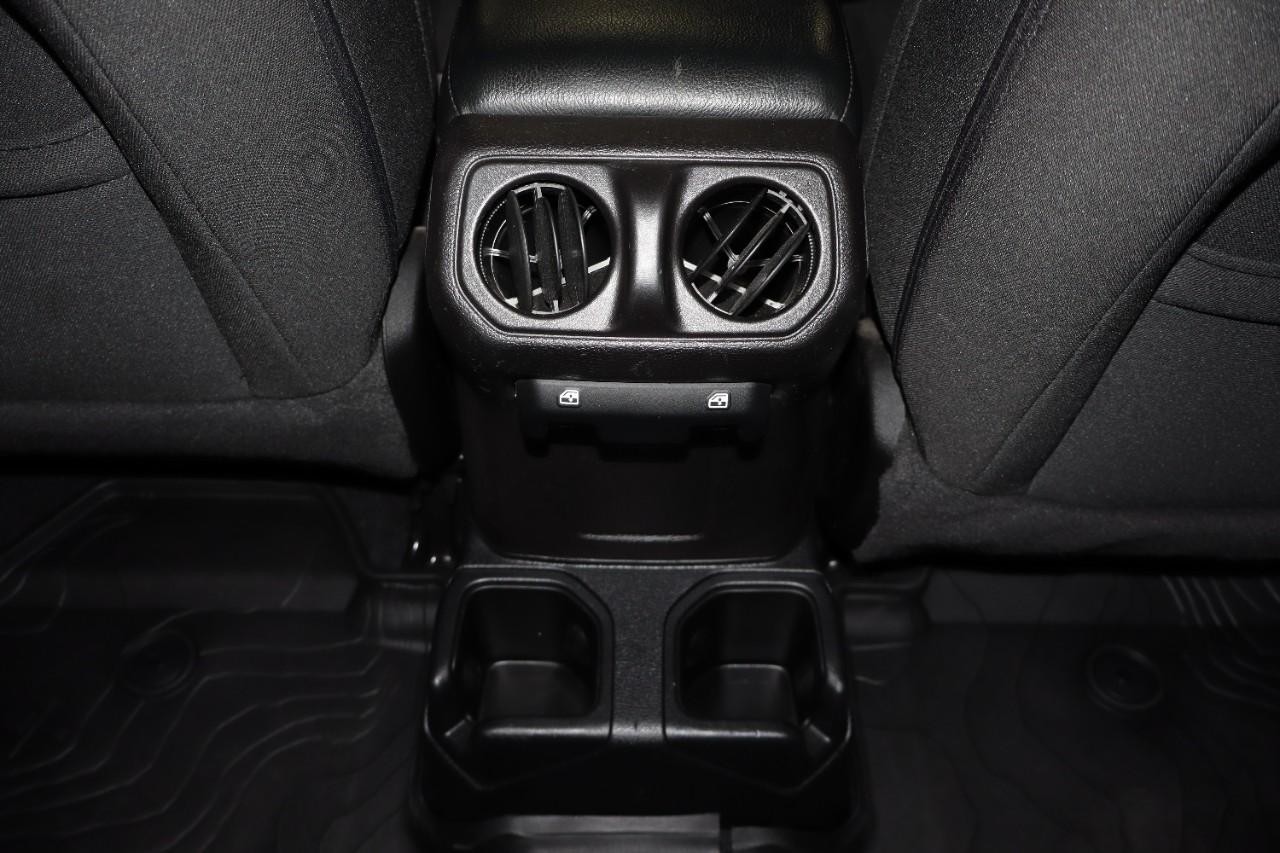 Jeep Wrangler Vehicle Full-screen Gallery Image 28