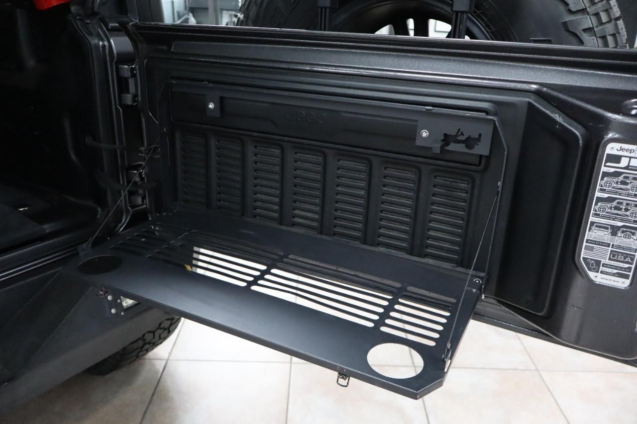 Jeep Wrangler Vehicle Full-screen Gallery Image 33