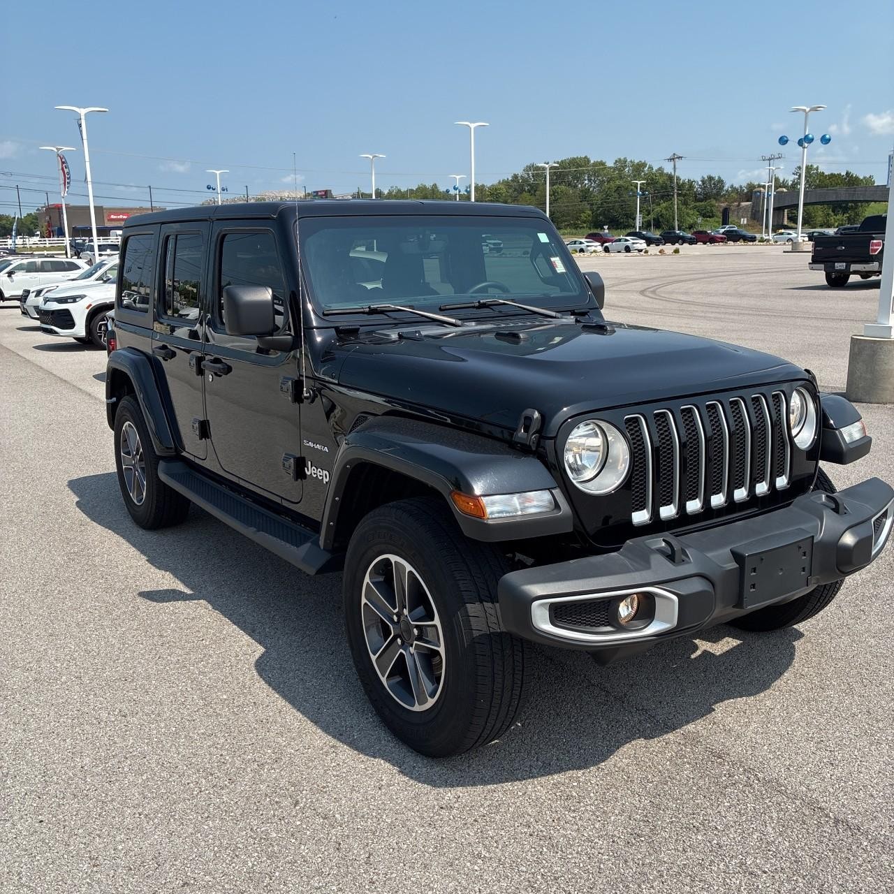 Jeep Wrangler Vehicle Full-screen Gallery Image 6