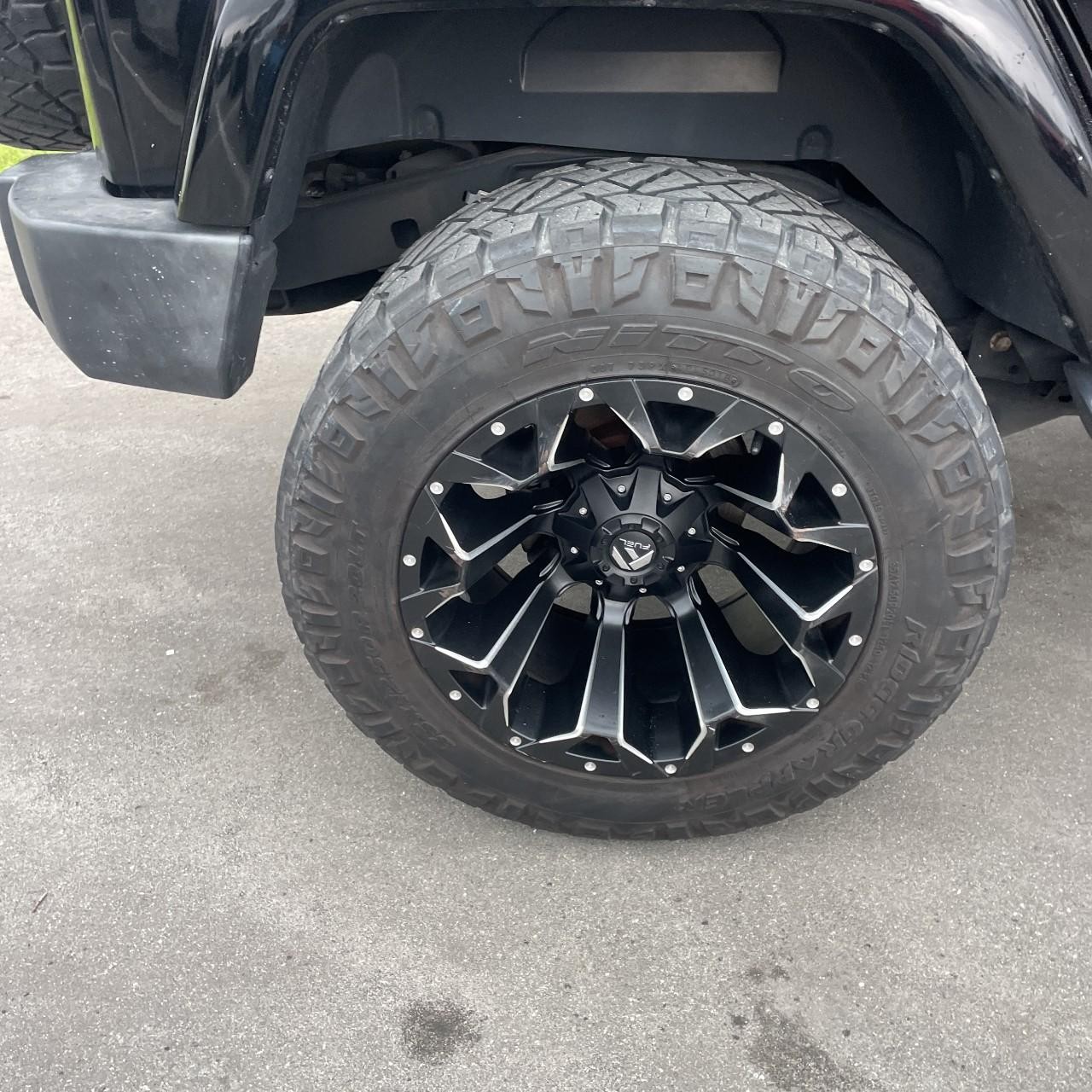 Jeep Wrangler Unlimited Vehicle Full-screen Gallery Image 20