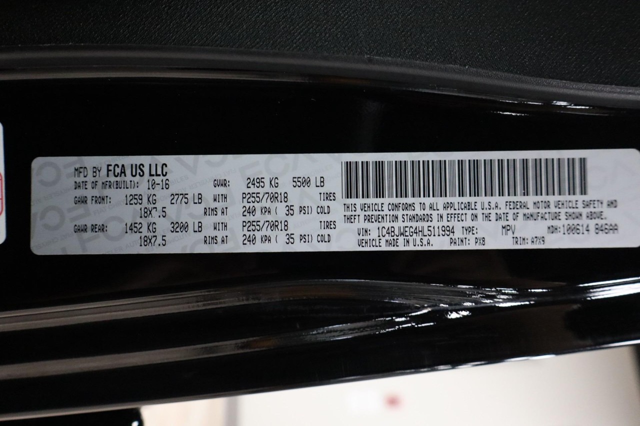 Jeep Wrangler Unlimited Vehicle Full-screen Gallery Image 28