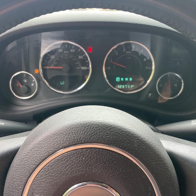 Jeep Wrangler Unlimited Vehicle Full-screen Gallery Image 15