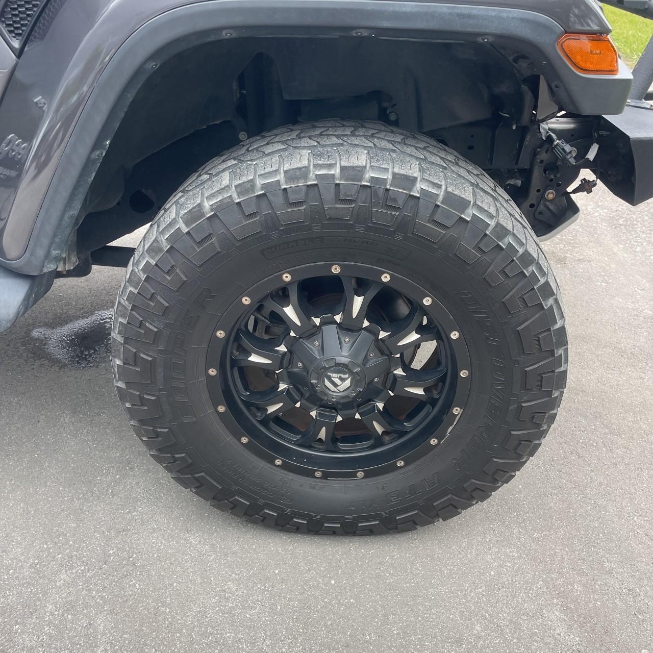 Jeep Wrangler Unlimited Vehicle Full-screen Gallery Image 23
