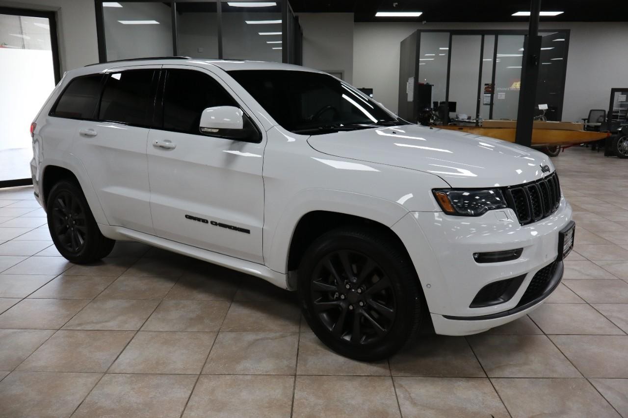 Jeep Grand Cherokee Vehicle Full-screen Gallery Image 7