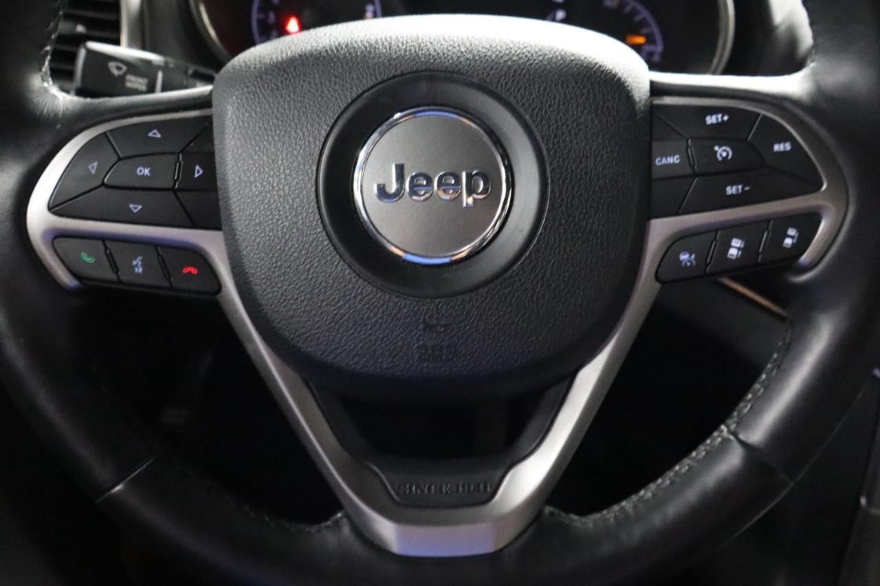 Jeep Grand Cherokee Vehicle Full-screen Gallery Image 19