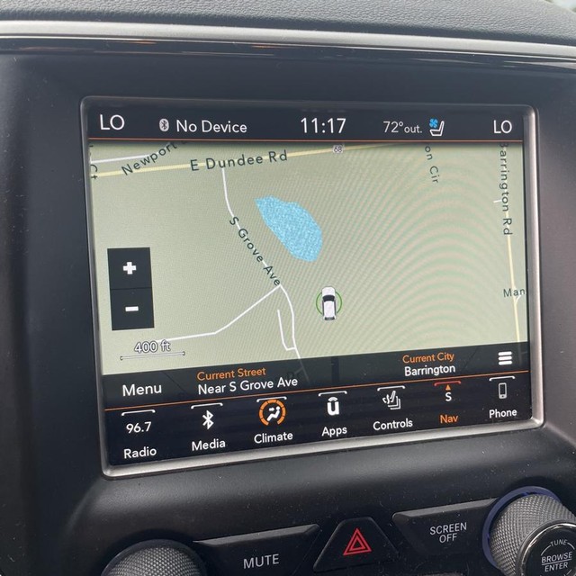 Jeep Grand Cherokee Vehicle Full-screen Gallery Image 11
