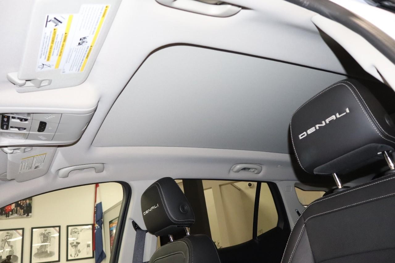 GMC Terrain Vehicle Full-screen Gallery Image 27