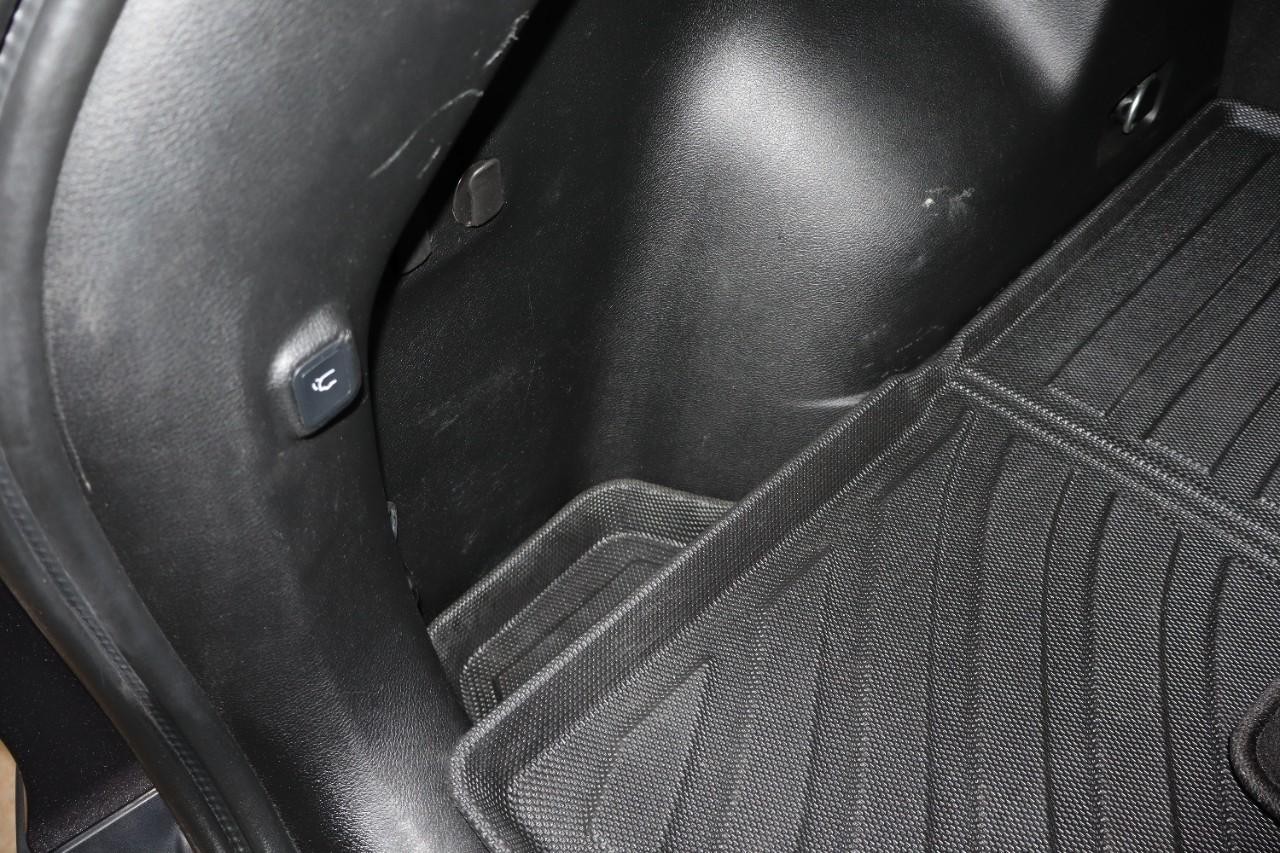 Jeep Cherokee Vehicle Full-screen Gallery Image 28