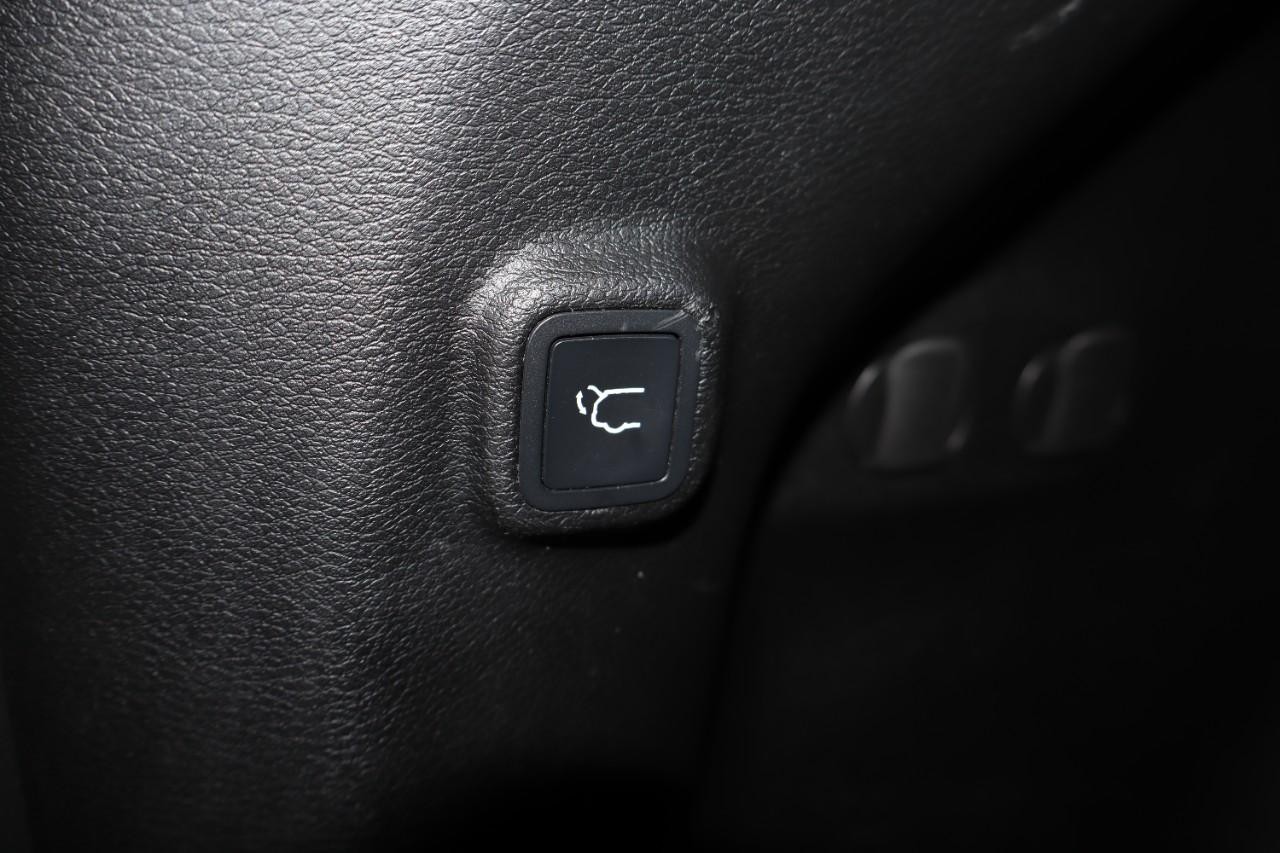 Jeep Cherokee Vehicle Full-screen Gallery Image 30