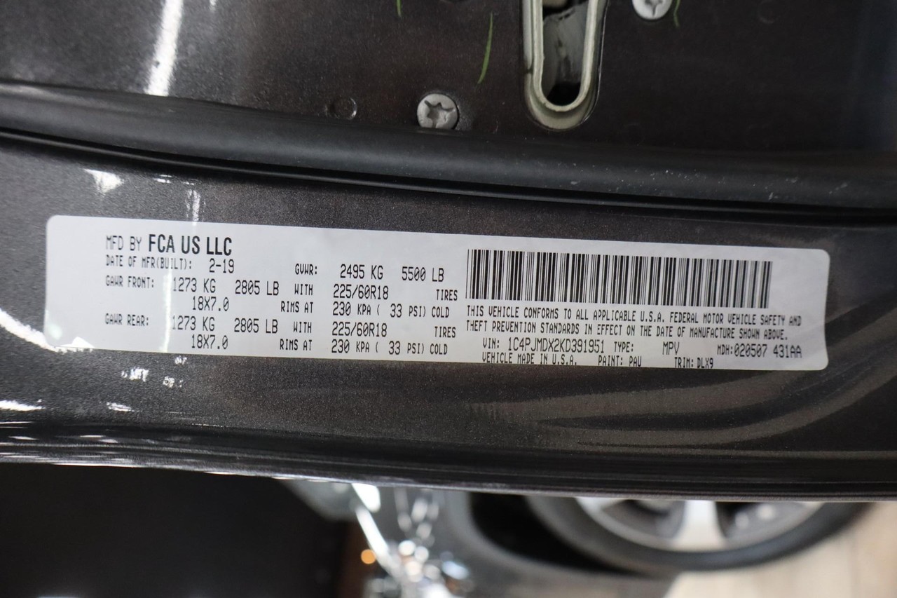 Jeep Cherokee Vehicle Full-screen Gallery Image 35
