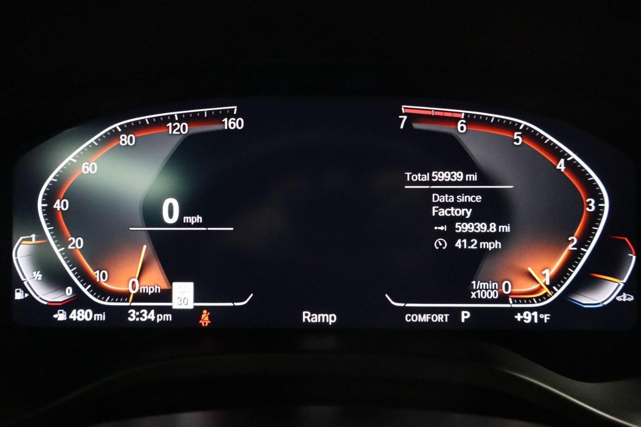 BMW X3 Vehicle Full-screen Gallery Image 17