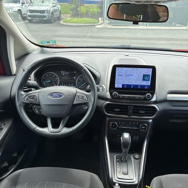 Ford EcoSport Vehicle Full-screen Gallery Image 11