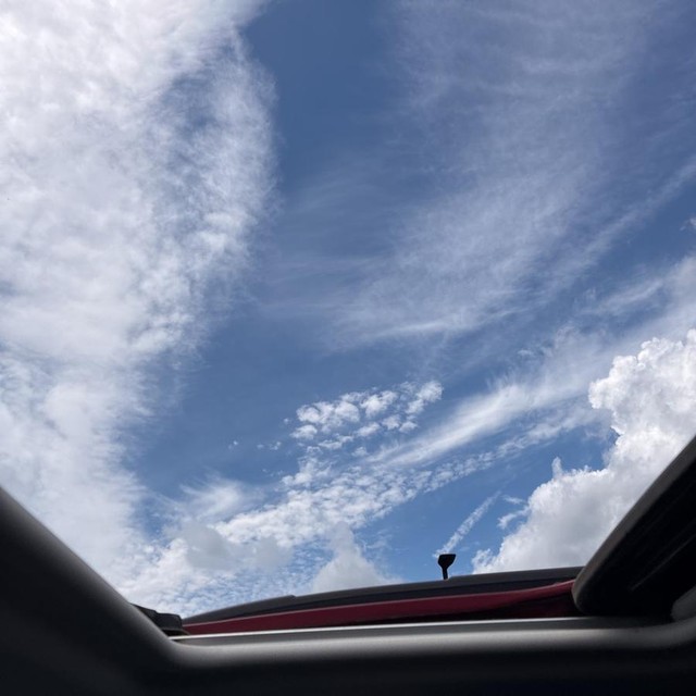 Ford EcoSport Vehicle Full-screen Gallery Image 14
