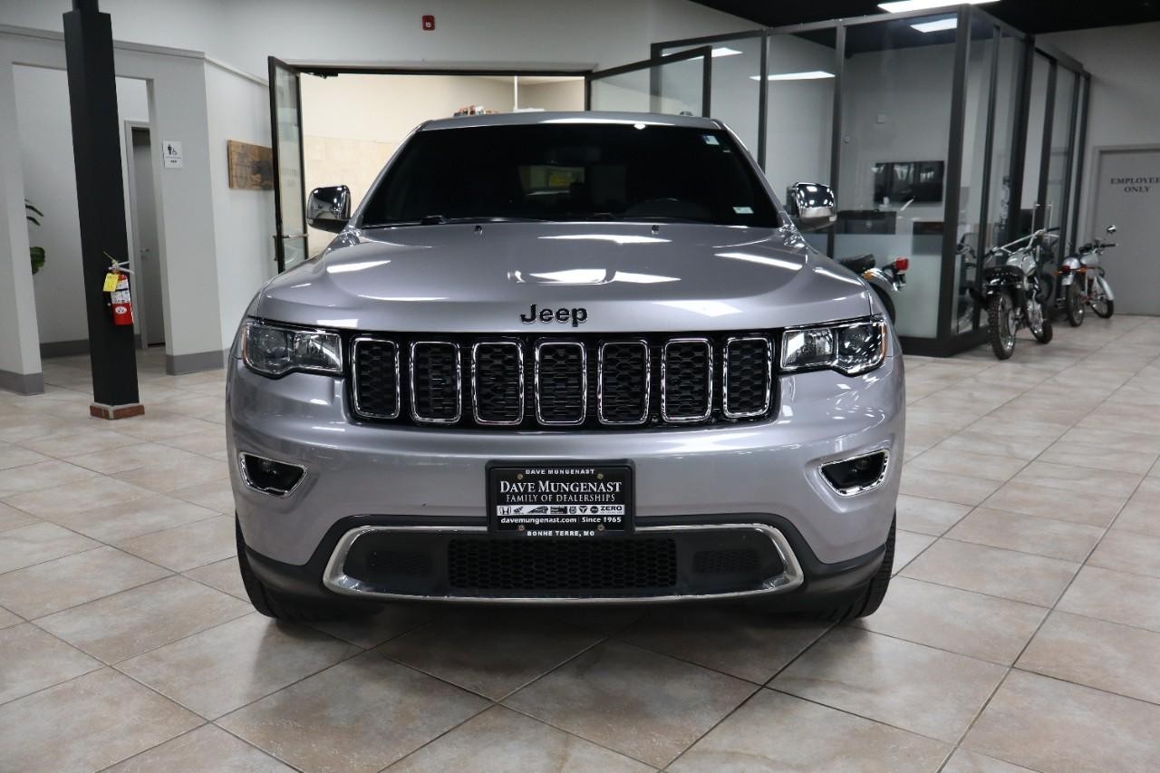Jeep Grand Cherokee Vehicle Full-screen Gallery Image 9