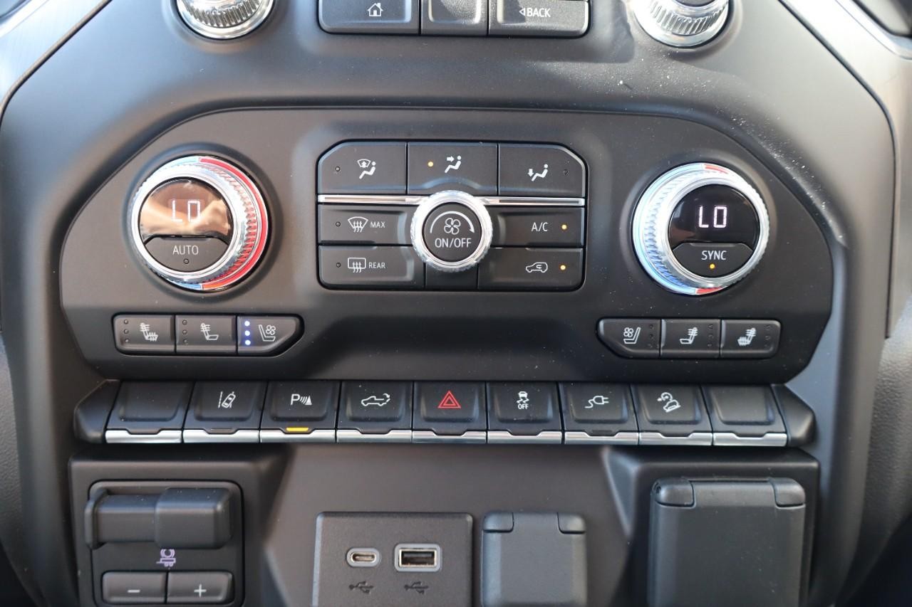 GMC Sierra 2500HD Vehicle Full-screen Gallery Image 21