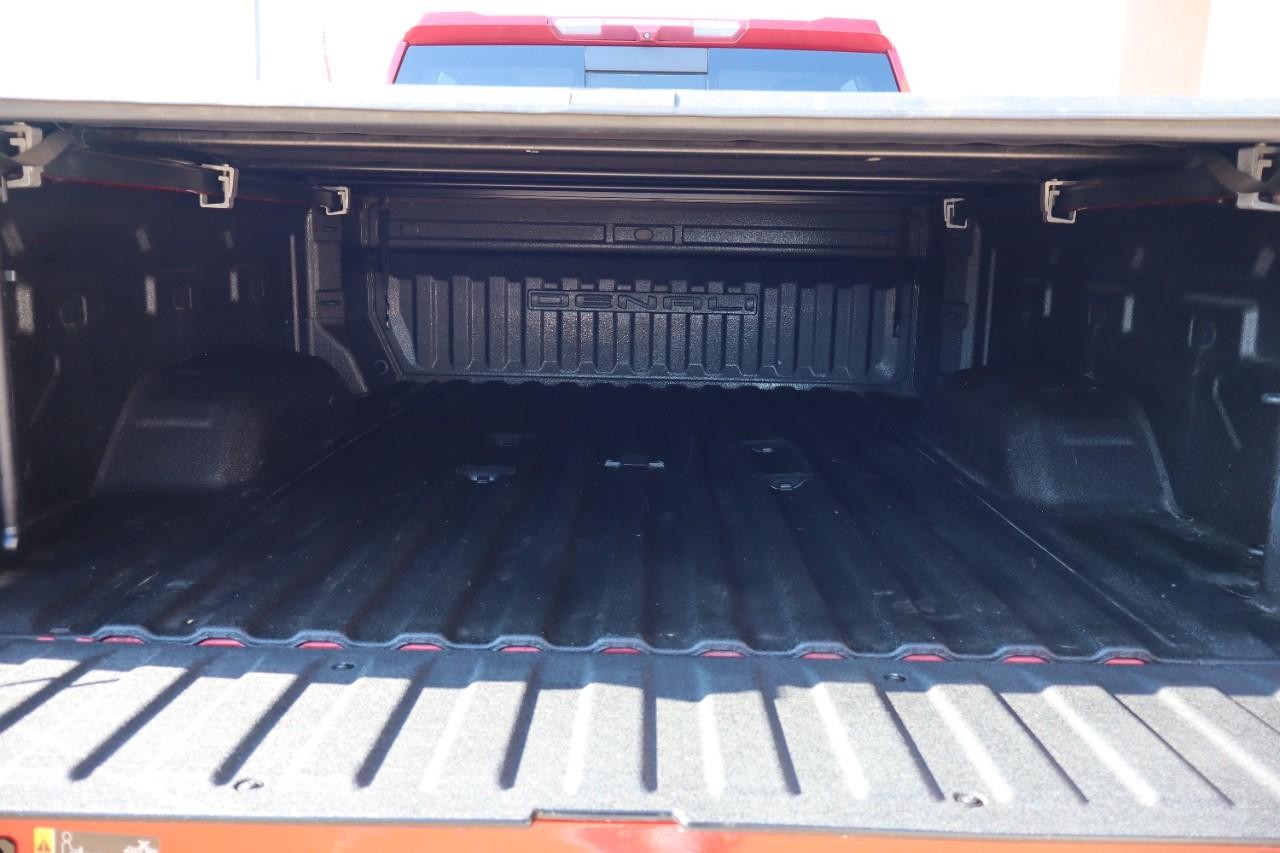 GMC Sierra 2500HD Vehicle Full-screen Gallery Image 32