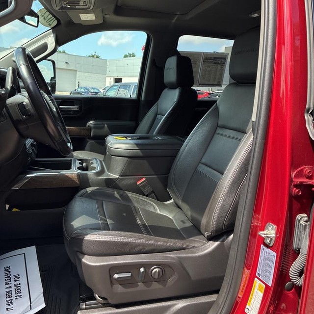 GMC Sierra 2500HD Vehicle Full-screen Gallery Image 9