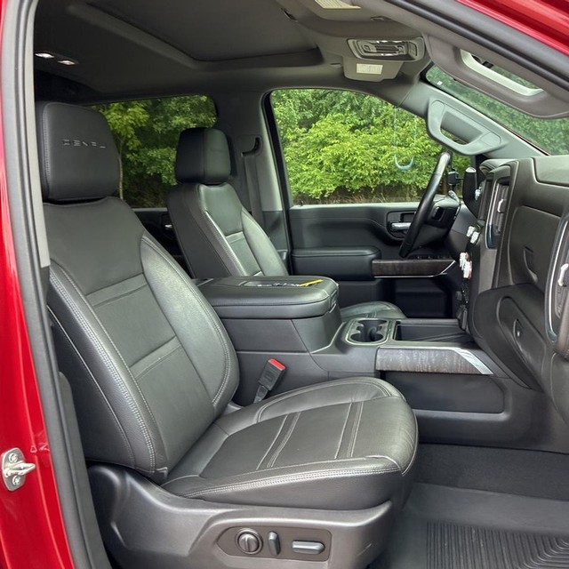 GMC Sierra 2500HD Vehicle Full-screen Gallery Image 10
