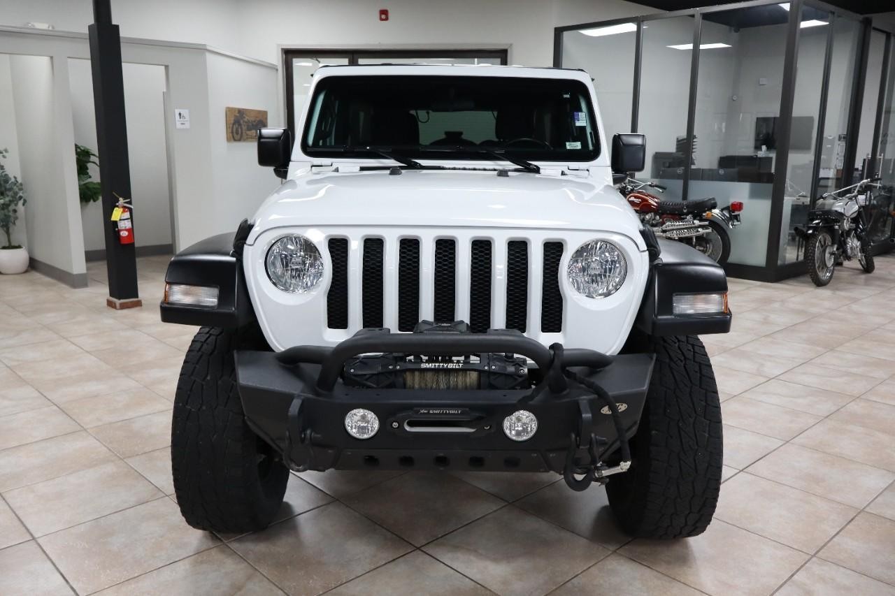 Jeep Wrangler Vehicle Full-screen Gallery Image 8