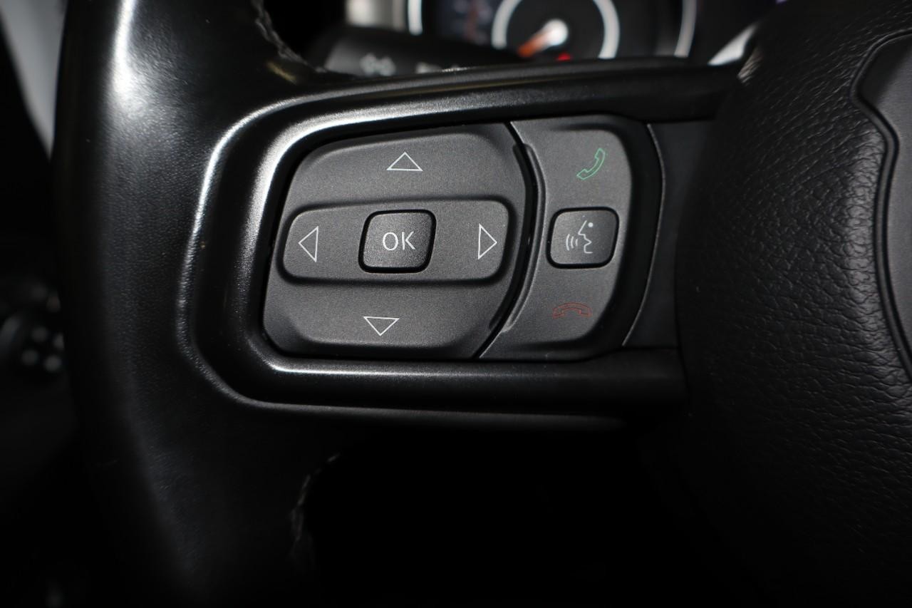 Jeep Wrangler Vehicle Full-screen Gallery Image 13