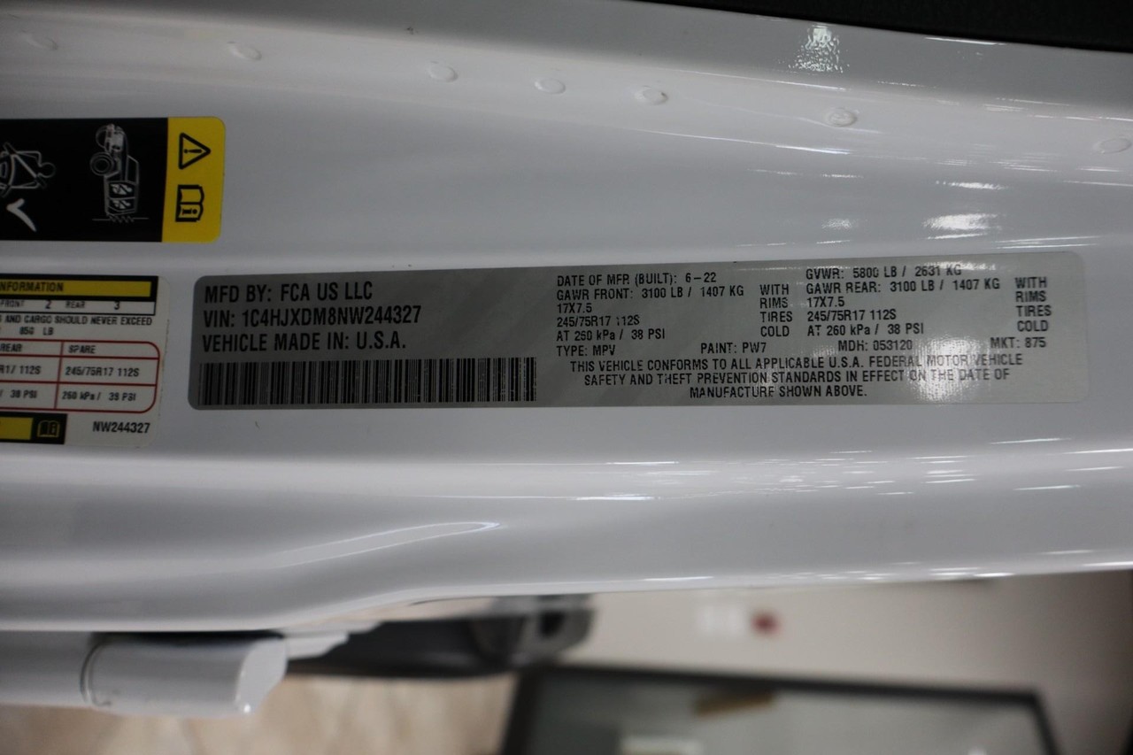 Jeep Wrangler Vehicle Full-screen Gallery Image 28