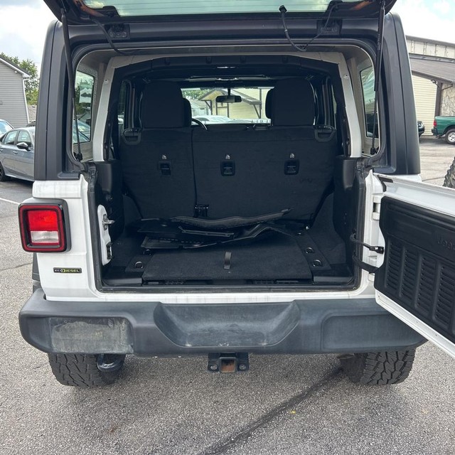 Jeep Wrangler Vehicle Full-screen Gallery Image 15