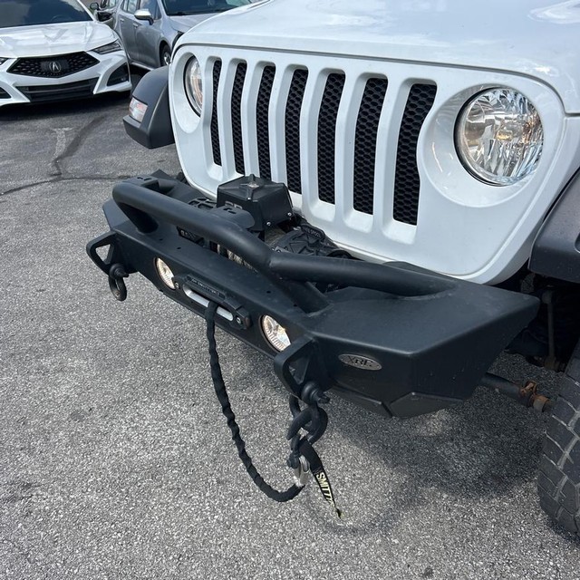 Jeep Wrangler Vehicle Full-screen Gallery Image 17