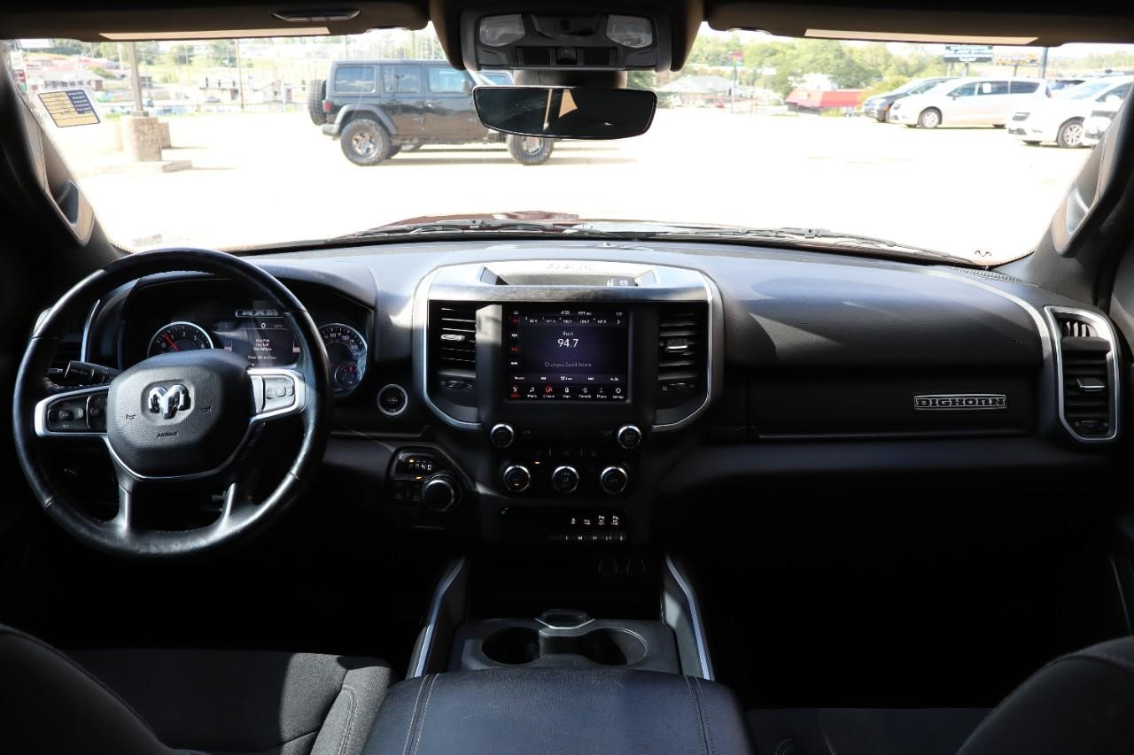 Ram 1500 Vehicle Full-screen Gallery Image 11
