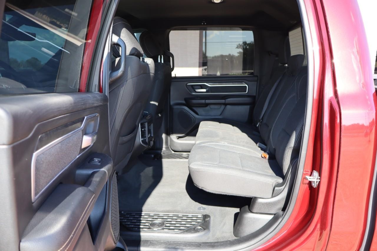 Ram 1500 Vehicle Full-screen Gallery Image 22