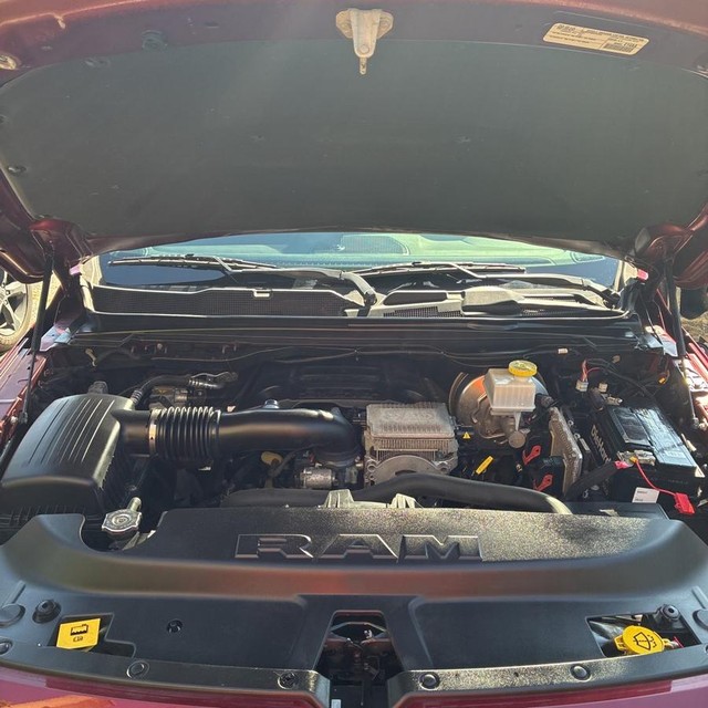 Ram 1500 Vehicle Full-screen Gallery Image 21