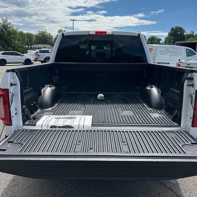 Ford F-150 Vehicle Full-screen Gallery Image 20