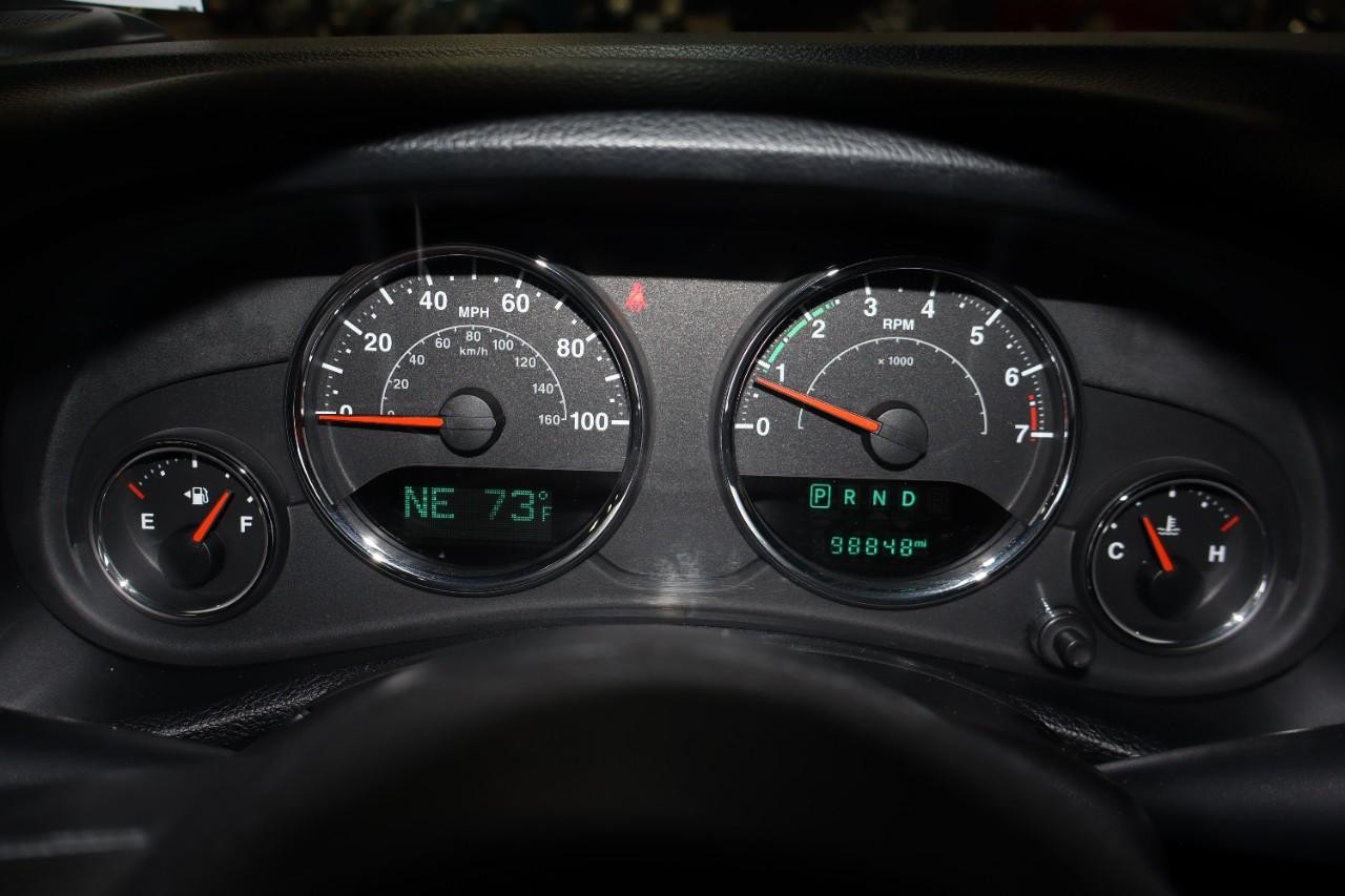 Jeep Wrangler Unlimited Vehicle Full-screen Gallery Image 15