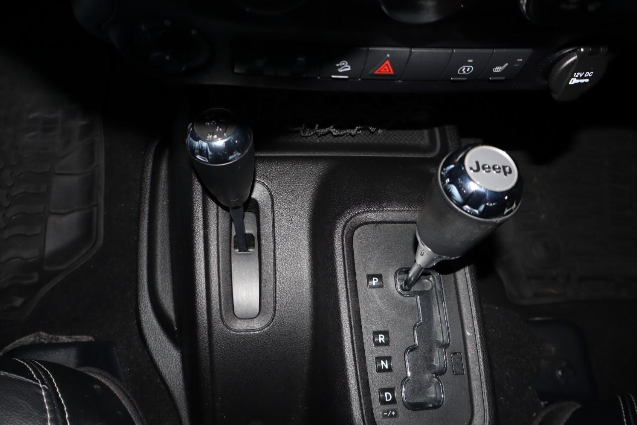 Jeep Wrangler Unlimited Vehicle Full-screen Gallery Image 18