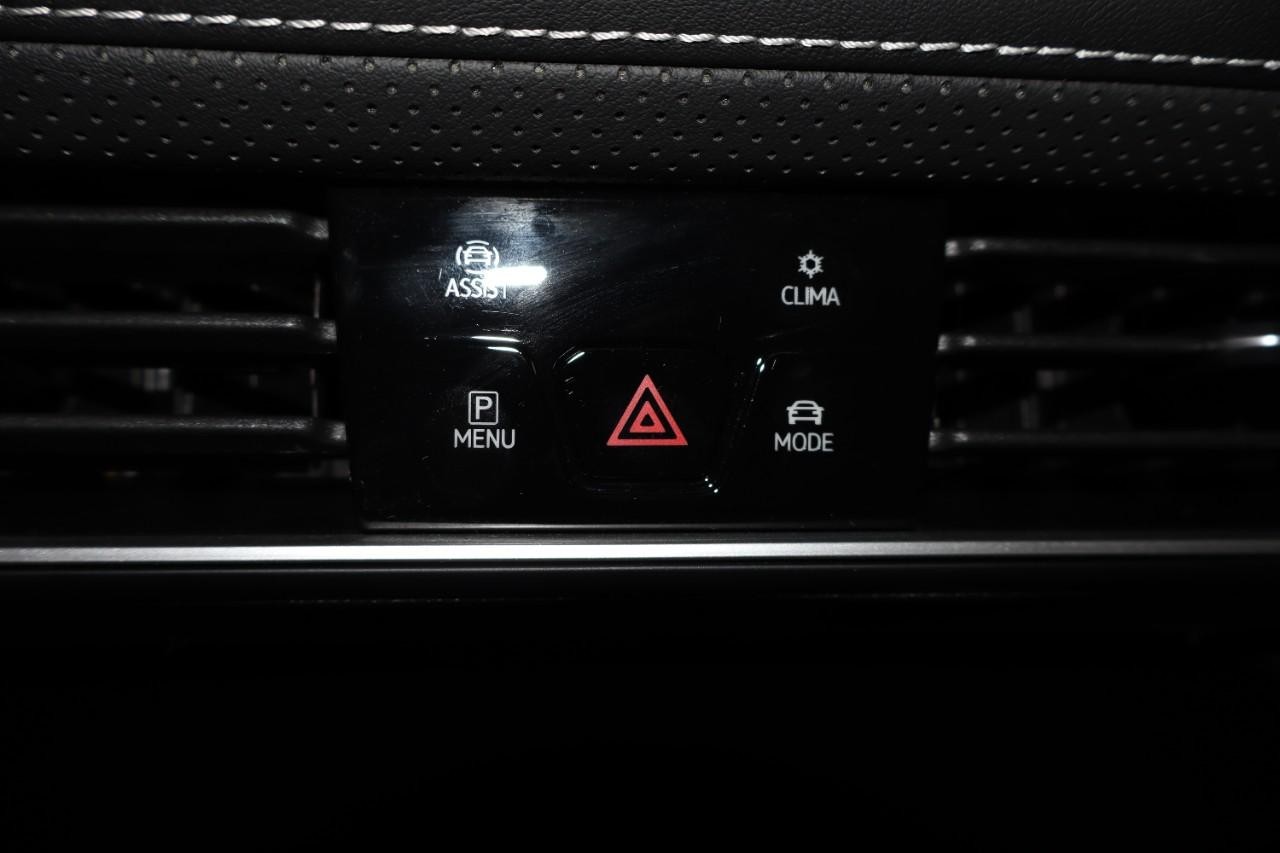 Volkswagen Atlas Vehicle Full-screen Gallery Image 21