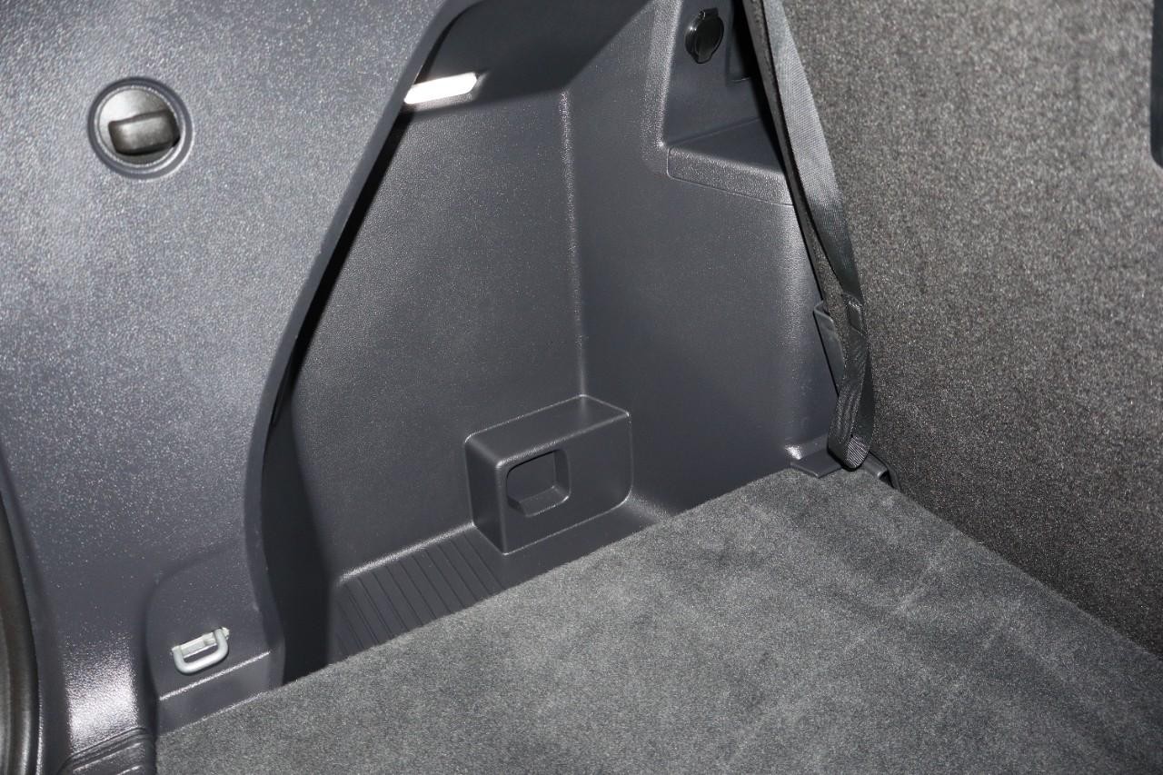Volkswagen Atlas Vehicle Full-screen Gallery Image 29