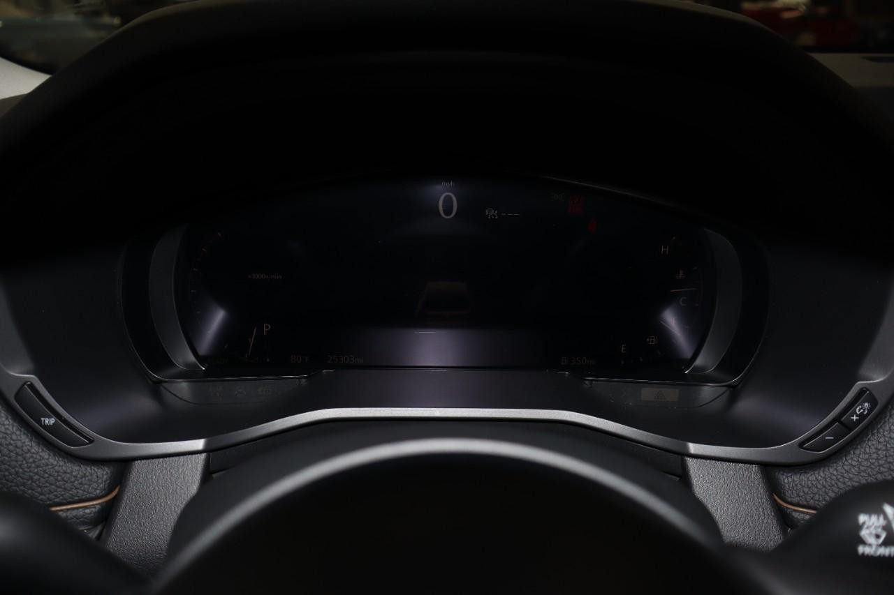 Mazda CX-90 Vehicle Full-screen Gallery Image 15
