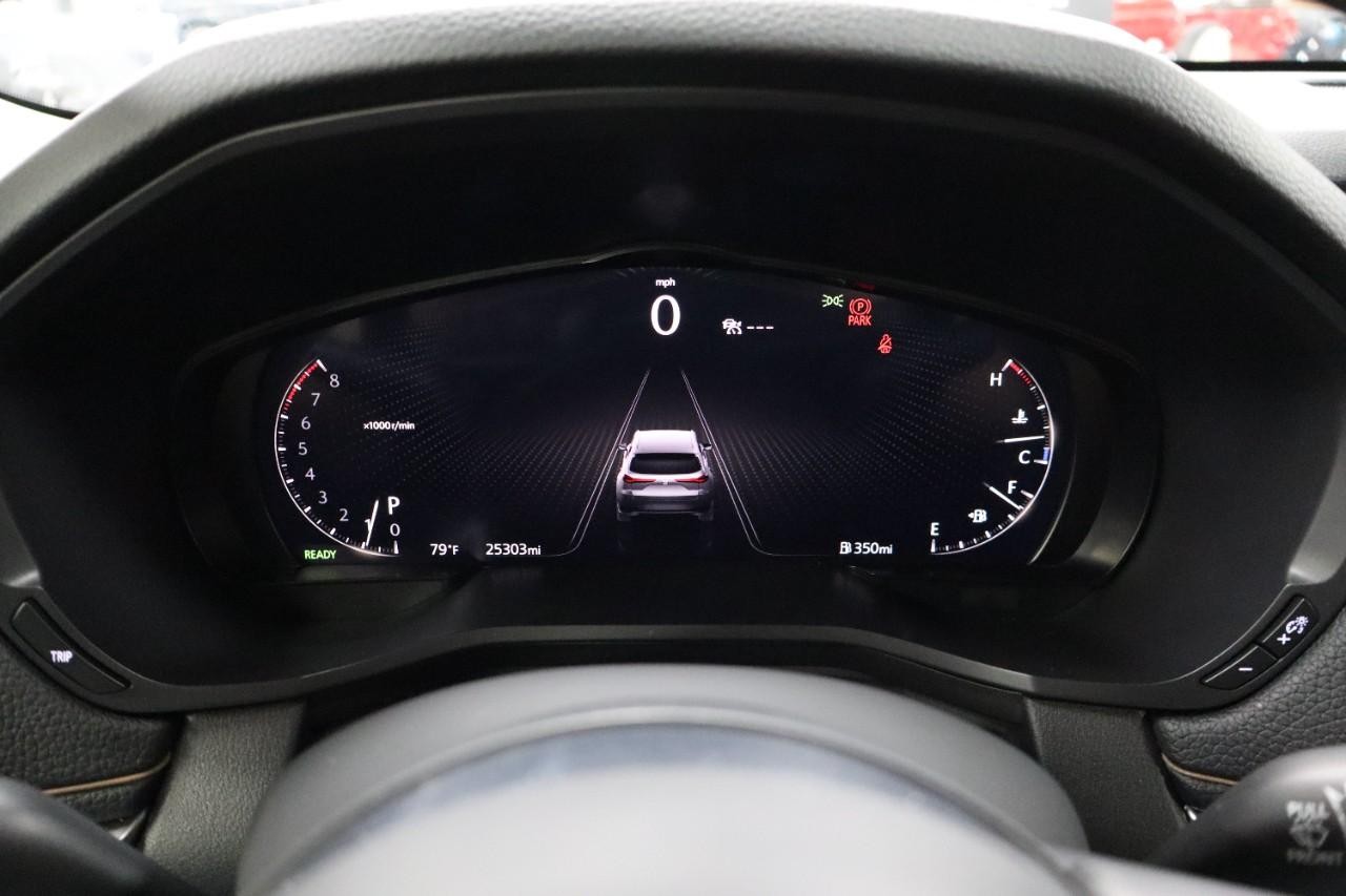 Mazda CX-90 Vehicle Full-screen Gallery Image 16