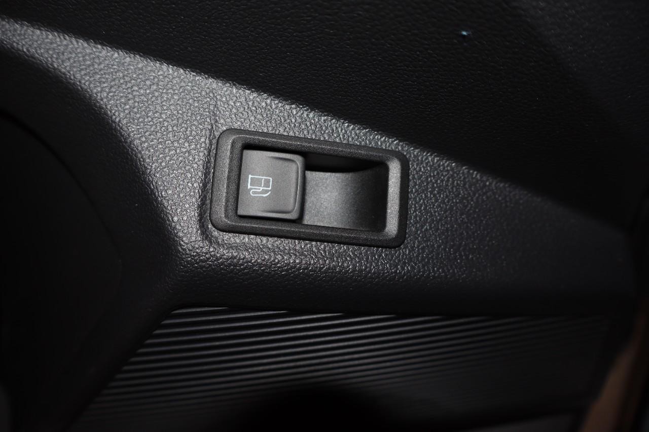 Volkswagen Taos Vehicle Full-screen Gallery Image 18