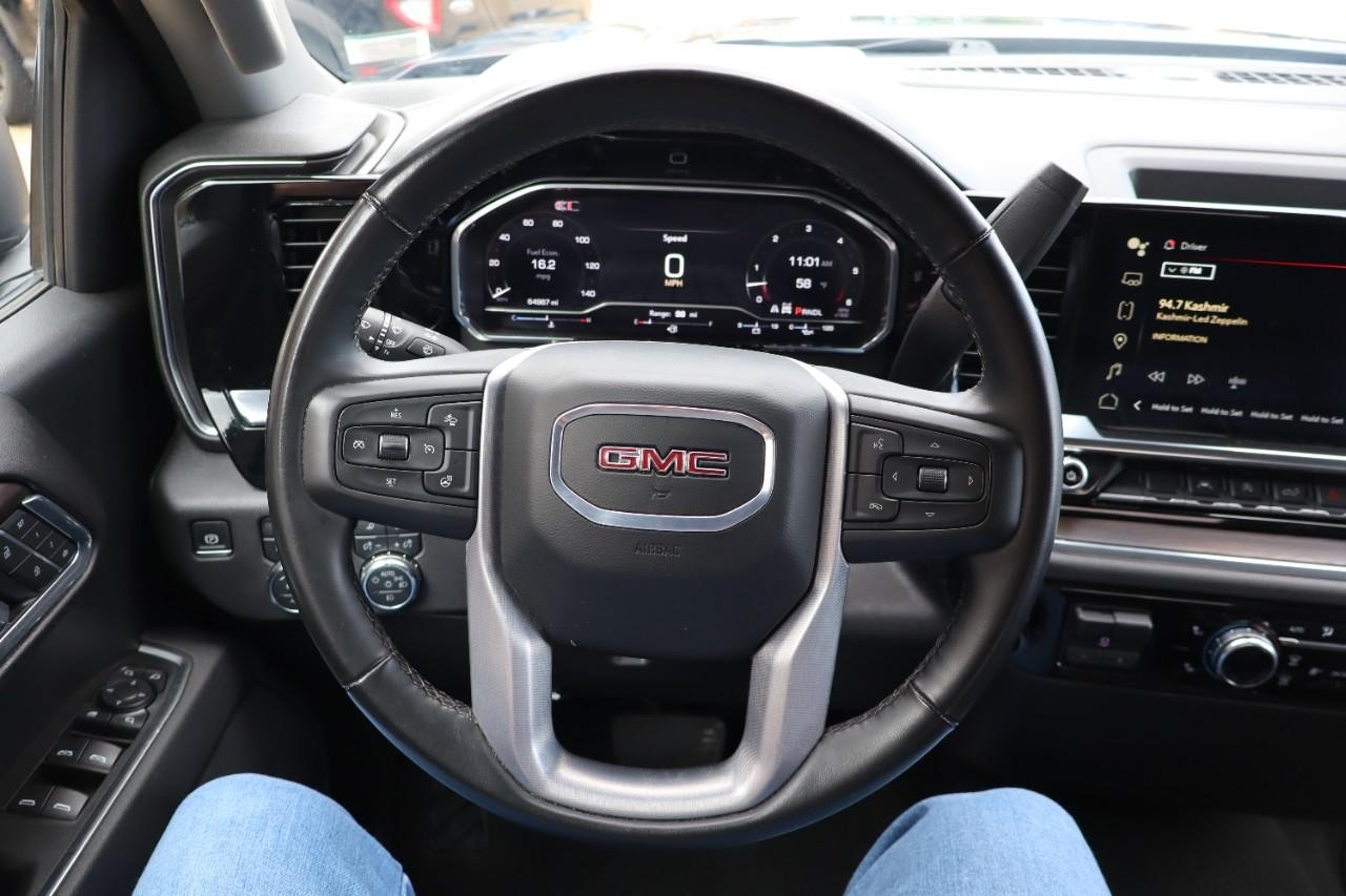 GMC Sierra 1500 Vehicle Full-screen Gallery Image 16